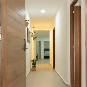 Madeira Boutique , Medellín Colombia